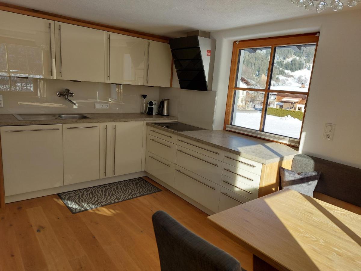 Försterhaus Lägenhet Holzgau Exteriör bild